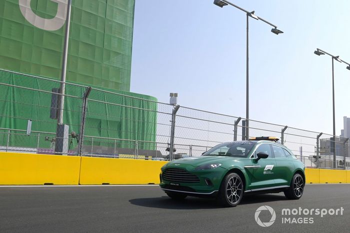 El Safety car Aston Martin