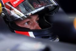 Daniil Kvyat, Red Bull Racing RB12