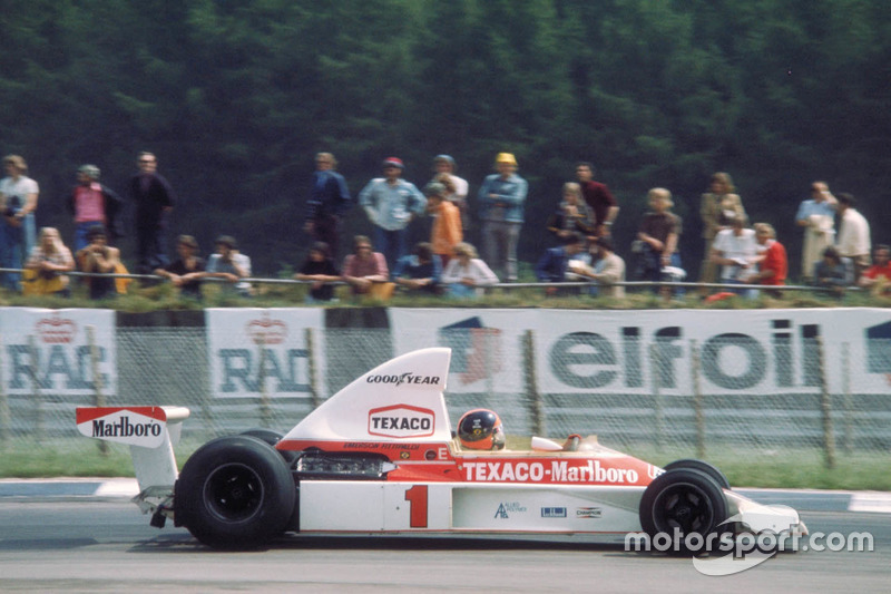1975. McLaren M23 Ford