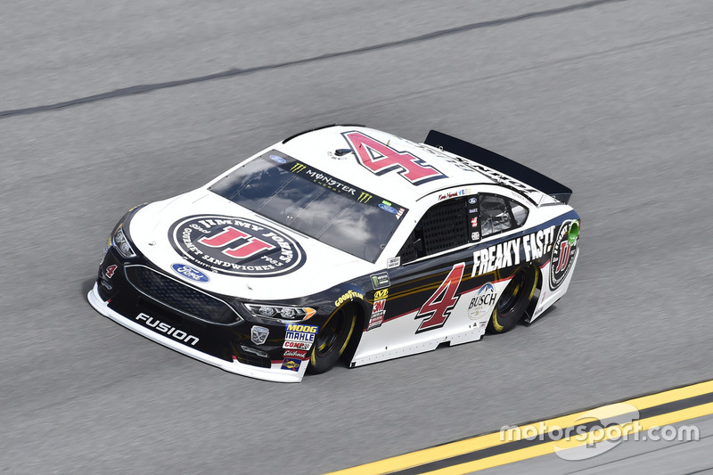 Crash: Kevin Harvick, Stewart-Haas Racing, Ford