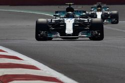 Valtteri Bottas, Mercedes AMG F1 W08, Lewis Hamilton, Mercedes AMG F1 W08