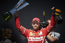Yarış galibi Sebastian Vettel, Ferrari