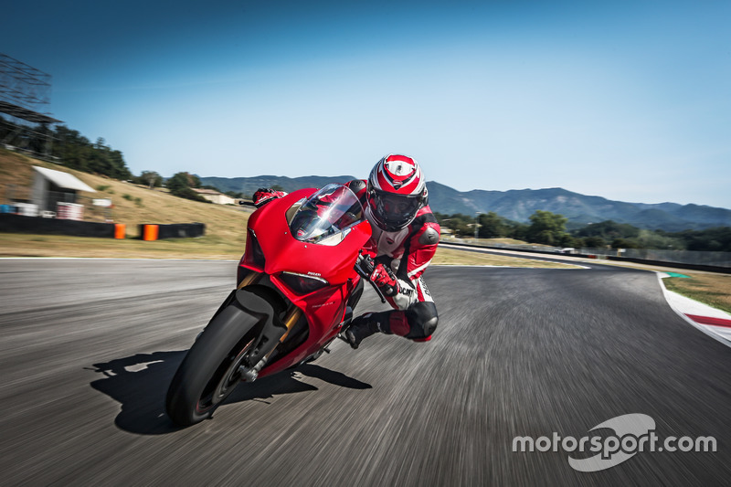 La Ducati Panigale V4 in pista