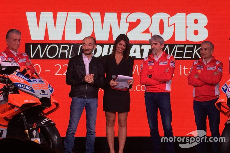 Claudio Domenicali, CEO Ducati, Davide Tardozzi, Team Manager Ducati y Paolo Ciabatti, Director Depo