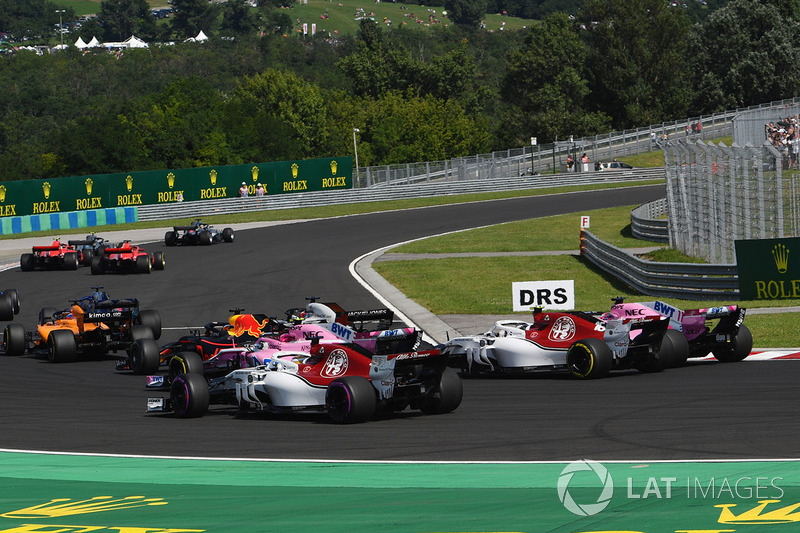 Marcus Ericsson, Sauber C37 dan Charles Leclerc, Sauber C37