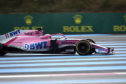 Sergio Perez, Force India VJM11 runs wide