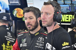 Martin Truex Jr., Furniture Row Racing, Toyota Camry 5-hour ENERGY/Bass Pro Shops, Cole Pearn