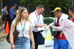 Jos Verstappen, signs an autograph