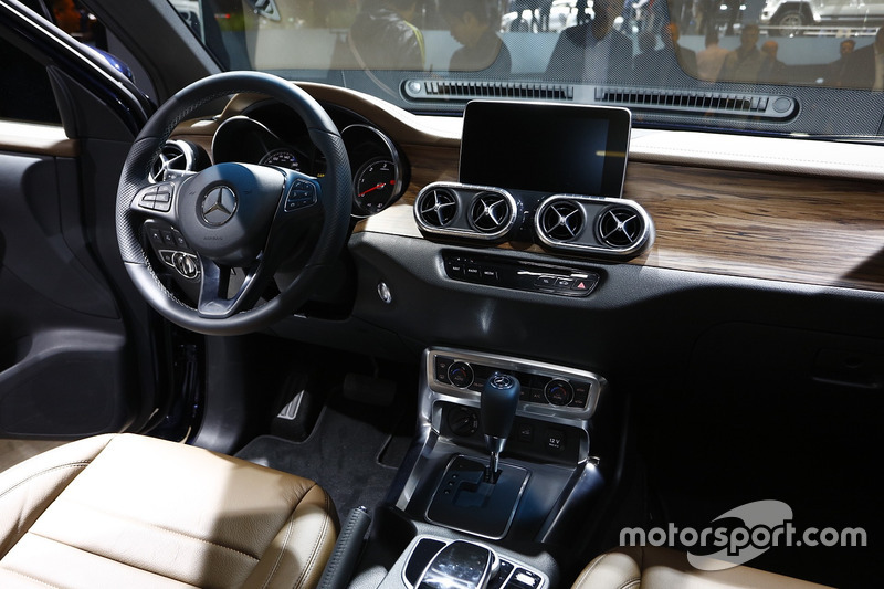Mercedes-Benz X-Class