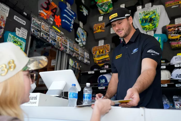 Todd Gilliland, Front Row Motorsports Ford