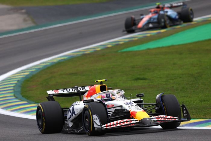 Liam Lawson, Equipo Racing Bulls, Carlos Sainz, Williams