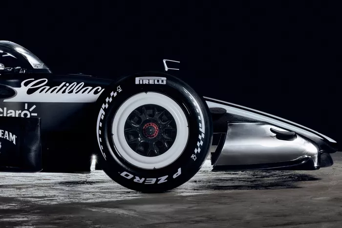 زي كاديلاك F1
