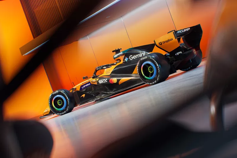 Livrée McLaren MCL40
