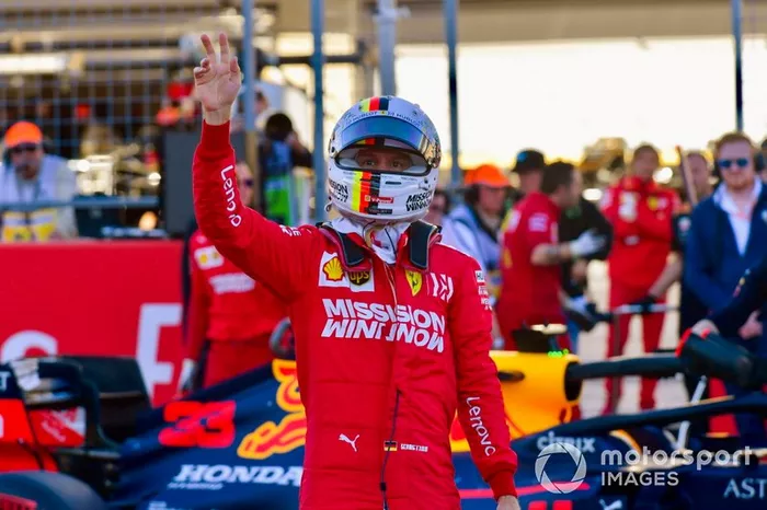 Sebastian Vettel, Ferrari, in griglia di partenza, dopo le Qualifiche