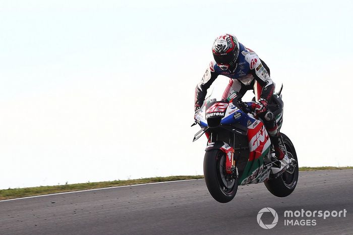 Alex Rins, Team LCR Honda, ambas ruedas en el aire