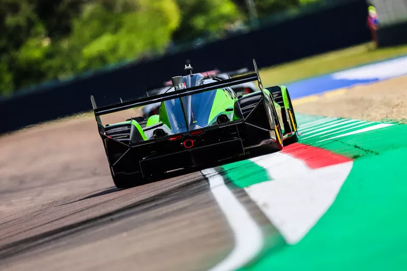 #63 Lamborghini Iron Lynx Lamborghini SC63: Mirko Bortolotti, Edoardo Mortara, Daniil Kvyat