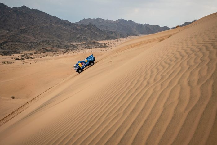 #501 Kamaz  Master: Anton Shibalov, Dmitrii Nikitin, Ivan Tatarinov