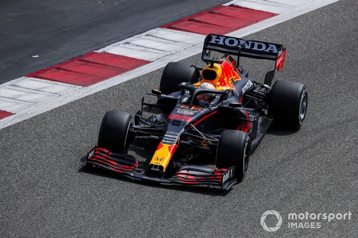 Max Verstappen, Red Bull Racing RB16B 