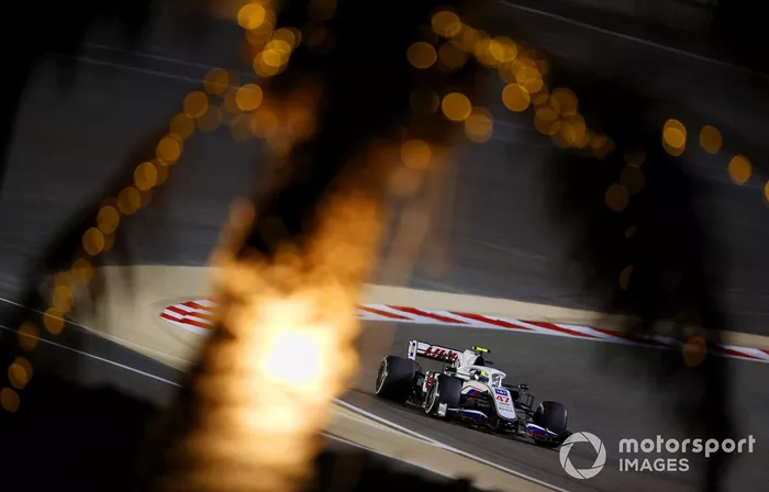 Mick Schumacher, Haas VF-21