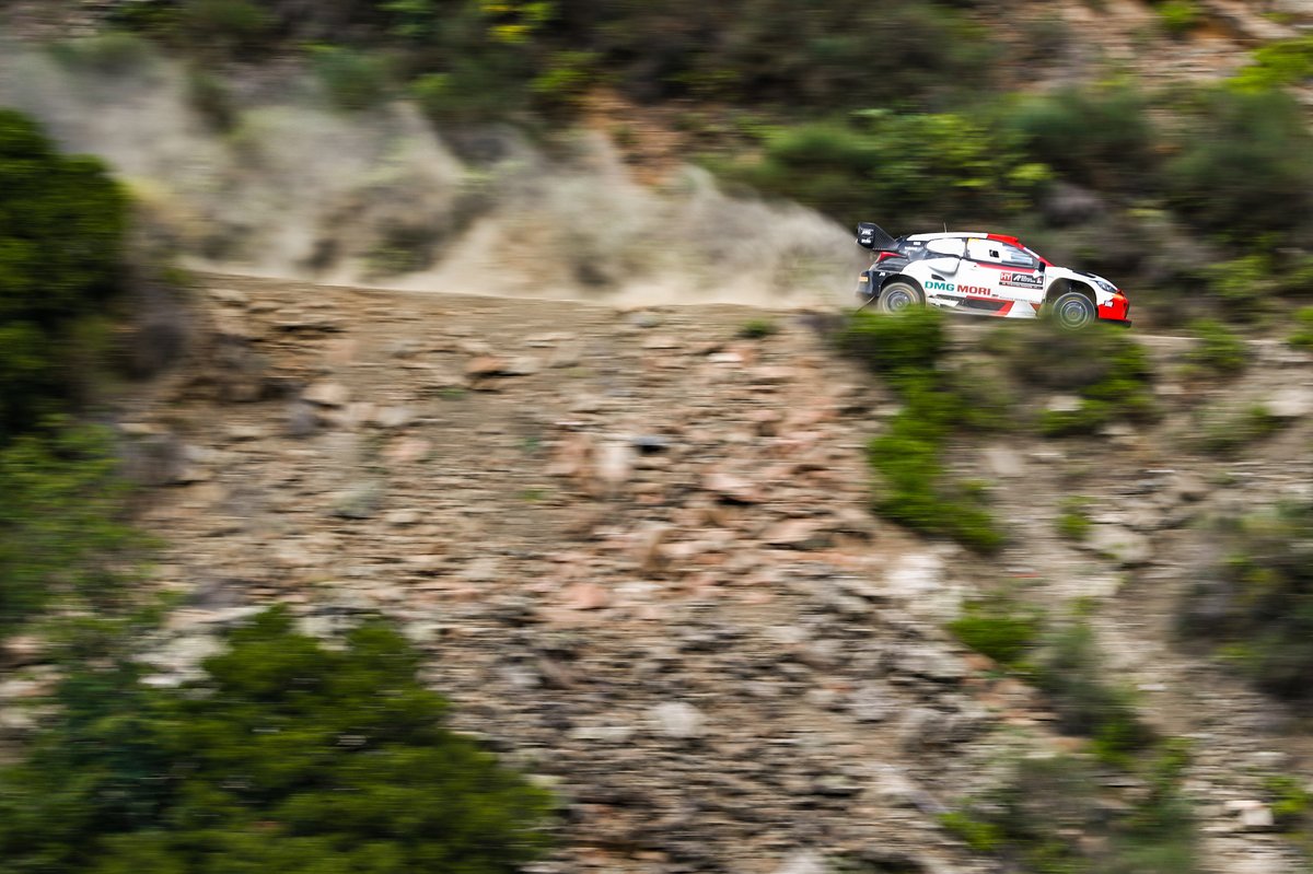 WRC - Sébastien Loeb leads Hyundai 1-2-3 in Spain