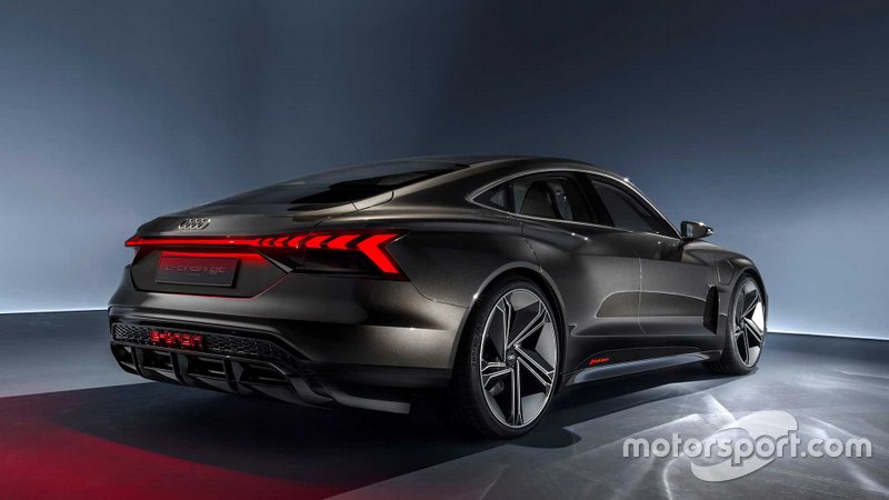 Концепт Audi e-tron GT 2019 року