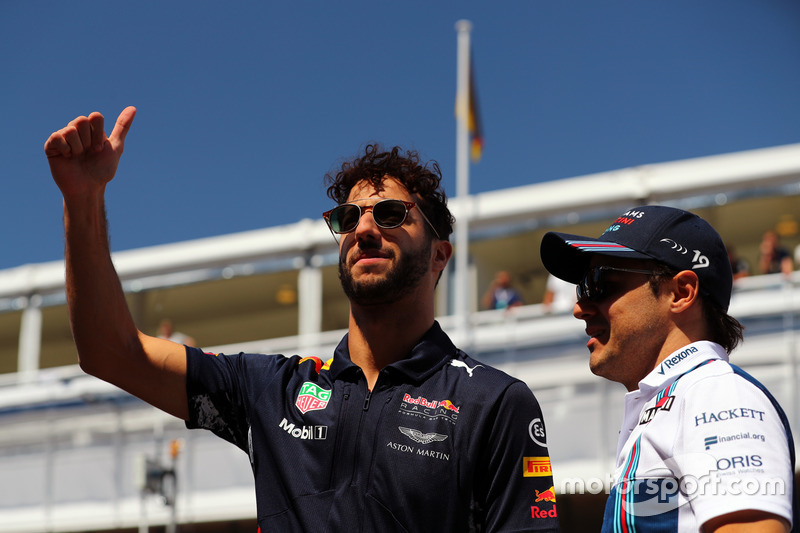 Феліпе Масса, Williams, Даніель Ріккардо, Red Bull Racing, на параді пілотів