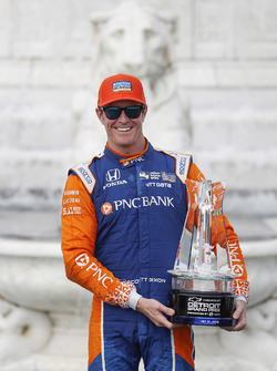 Scott Dixon, Chip Ganassi Racing Honda, podium