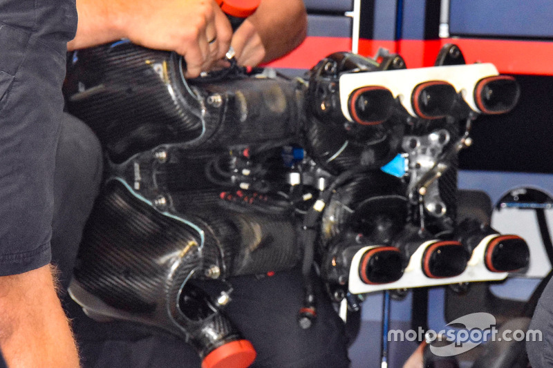 Parte del motor de Daniel Ricciardo, Red Bull Racing RB14