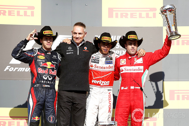 Podium: tweede plaats Sebastian Vettel, Red Bull Racing, Martin Whitmarsh, Teambaas, McLaren, racewi