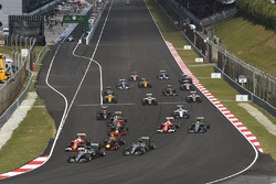 Себастьян Феттель, Ferrari SF16-H, и Кими Райкконен, Ferrari SF16-H