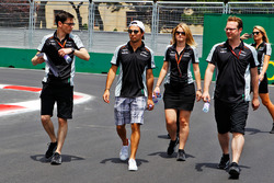 Sergio Perez, Sahara Force India F1 walks the circuit with the team