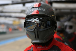 Rebellion Racing, Mechaniker bei der Arbeit