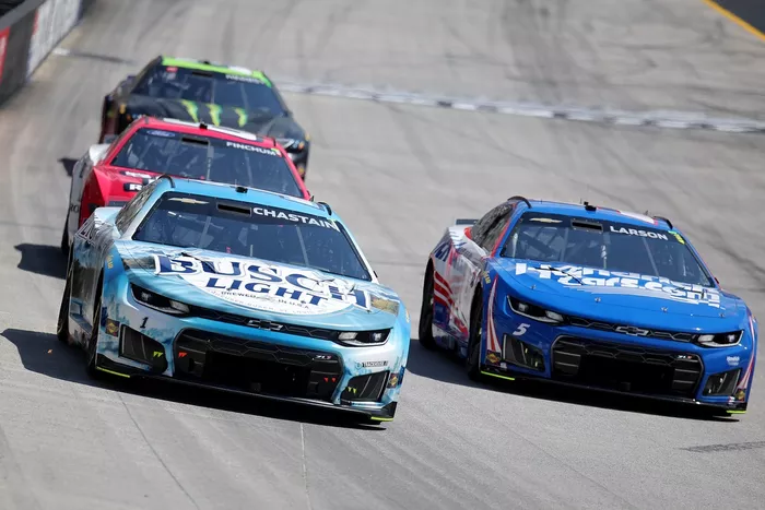 Ross Chastain, Trackhouse Racing, Kyle Larson, Hendrick Motorsports