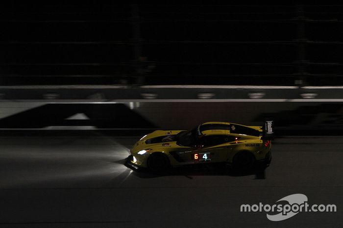 #4 Corvette Racing Chevrolet Corvette C7.R: Oliver Gavin, Tommy Milner, Marcel Fässler