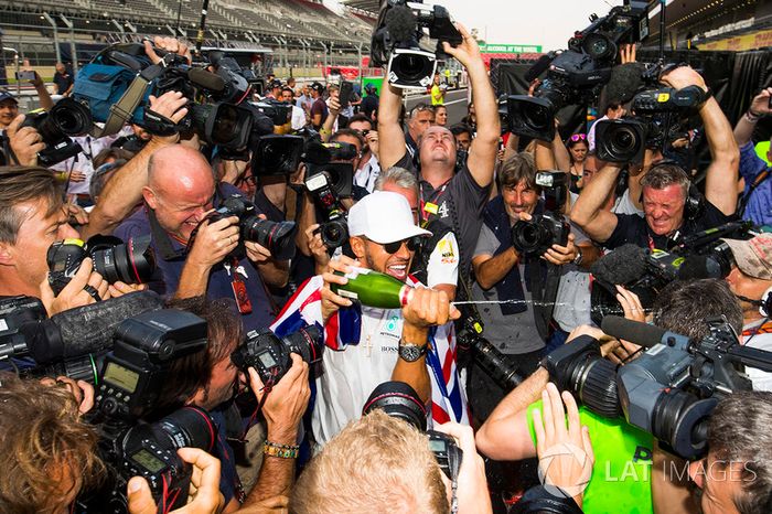 Campeón del mundo 2017 Lewis Hamilton, Mercedes AMG F1