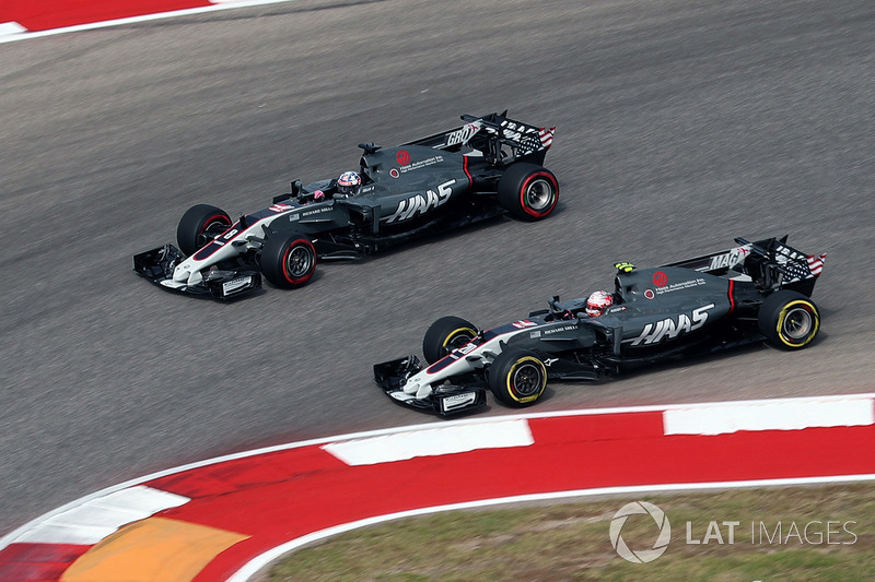 Kevin Magnussen, Haas F1 Team VF-17 and Romain Grosjean, Haas F1 Team VF-17