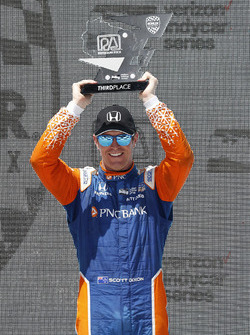 Scott Dixon, Chip Ganassi Racing Honda, podium