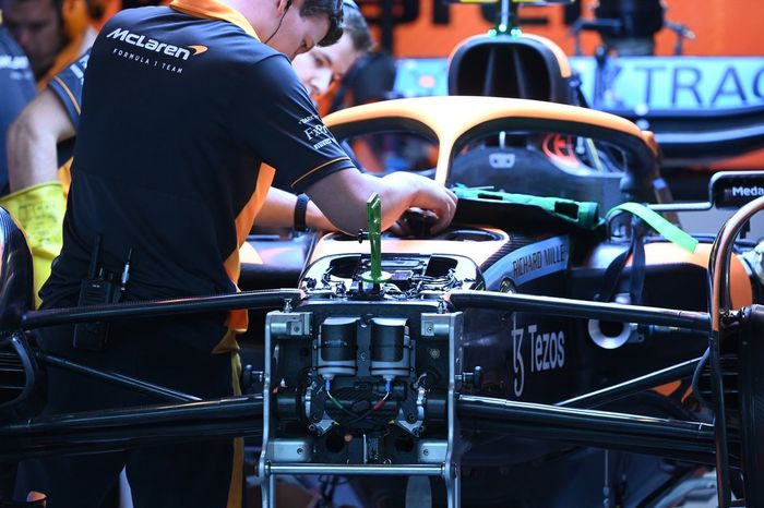 Detalle frontal del McLaren MCL36