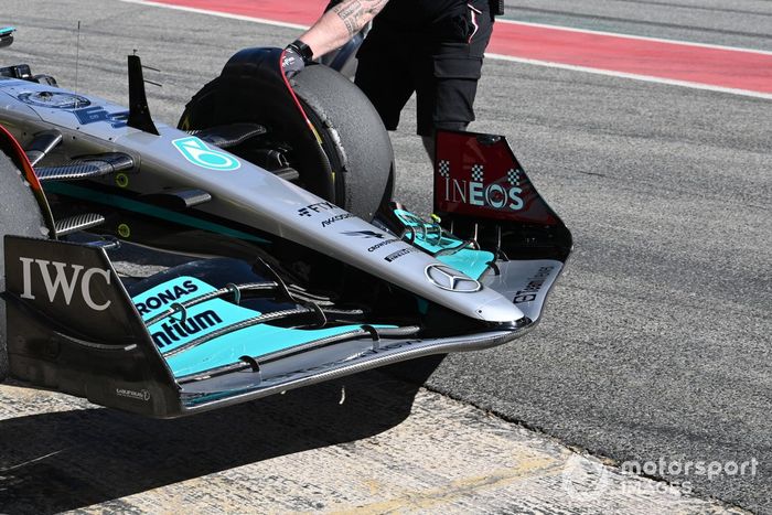 Frente del Mercedes W13