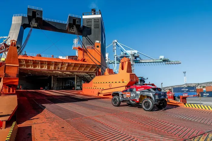 Embarque en Marsella del Dakar 2020