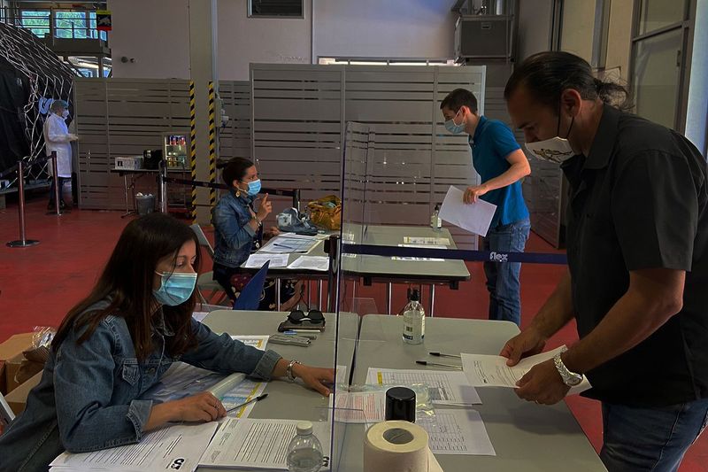 Prueba de serología en la fábrica de Scuderia Alpha Tauri