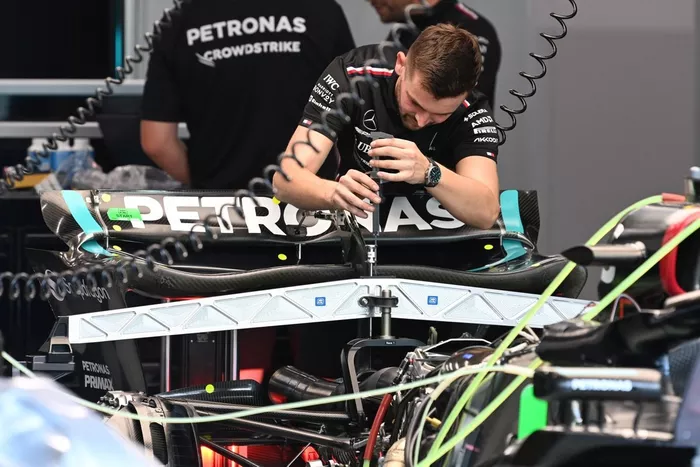 Mercedes W14 detalles técnicos