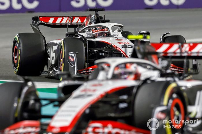 Kevin Magnussen, Haas VF-23