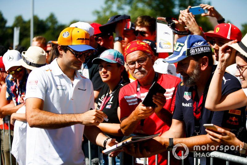 Carlos Sainz Jr., McLaren