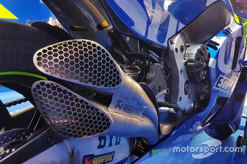 L'échappement de l'une des Suzuki MotoGP d'Álex Rins