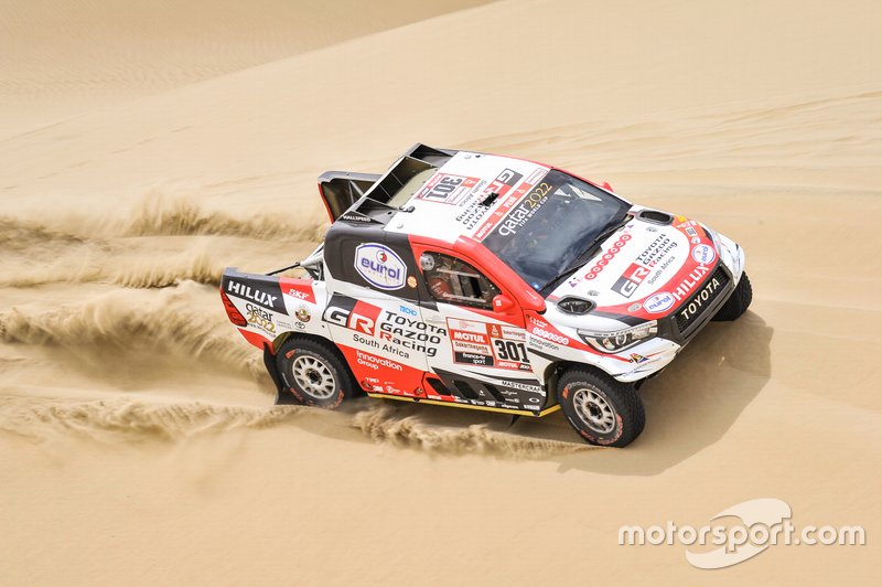 #301 Toyota Gazoo Racing Toyota Hilux: Nasser Al-Attiyah, Matthieu Baumel