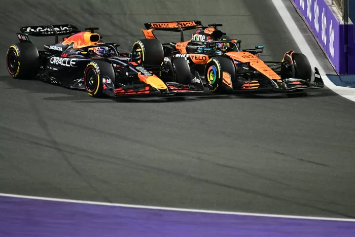 Max Verstappen, Red Bull Racing, Oscar Piastri, McLaren