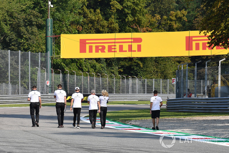 Charles Leclerc, Sauber walks the track
