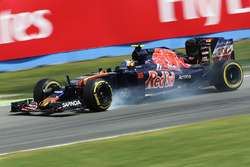 Карлос Сайнс-молодший, Scuderia Toro Rosso STR11, блокування при гальмуванні