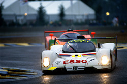 Yannick Dalmas, Derek Warwick, Mark Blundell, Peugeot 905 Evo 1